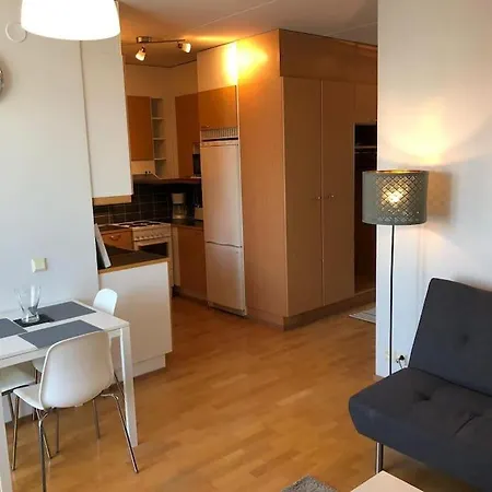 Kotimaailma - Kaksio Saunalla Herttoniemessae Helsinki